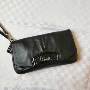 Coach Leather Black Elegant Wristlet Lady Bag Wallet